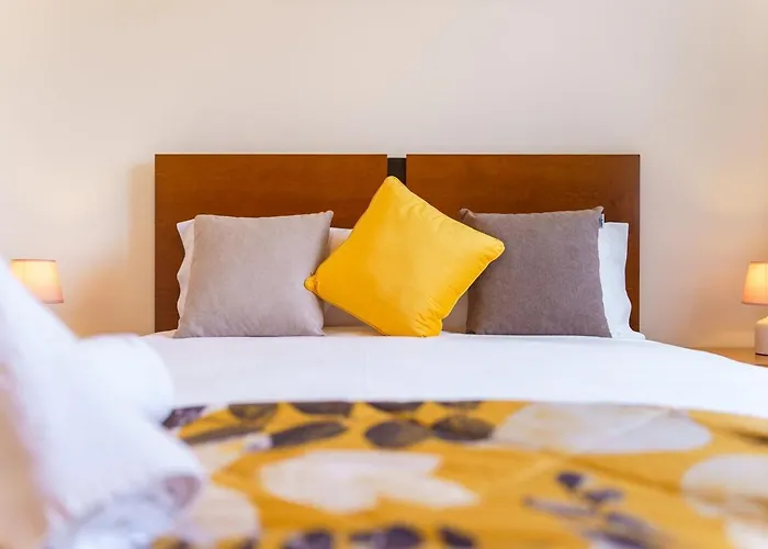 Guestready - Madeiran Mountain View With Pool Apartment Santa Cruz (Madeira)