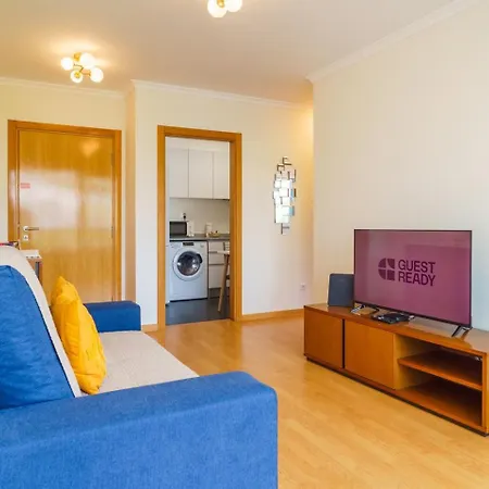Guestready - Madeiran Mountain View With Pool דירה *