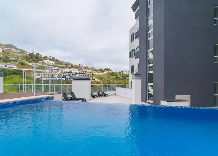 Guestready - Madeiran Mountain View With Pool 아파트 *